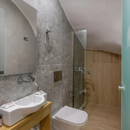 Luxurious Mare - With 150m Pool 빌라 *